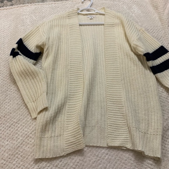 Arden sweater/cardigan - Picture 1 of 1